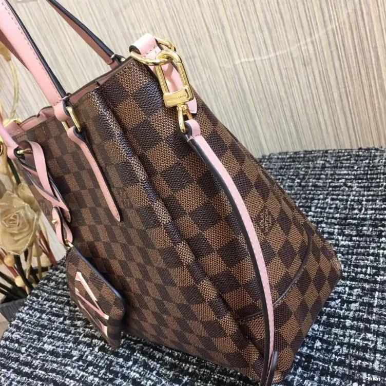 LV 20DJ570047 Bags 0501